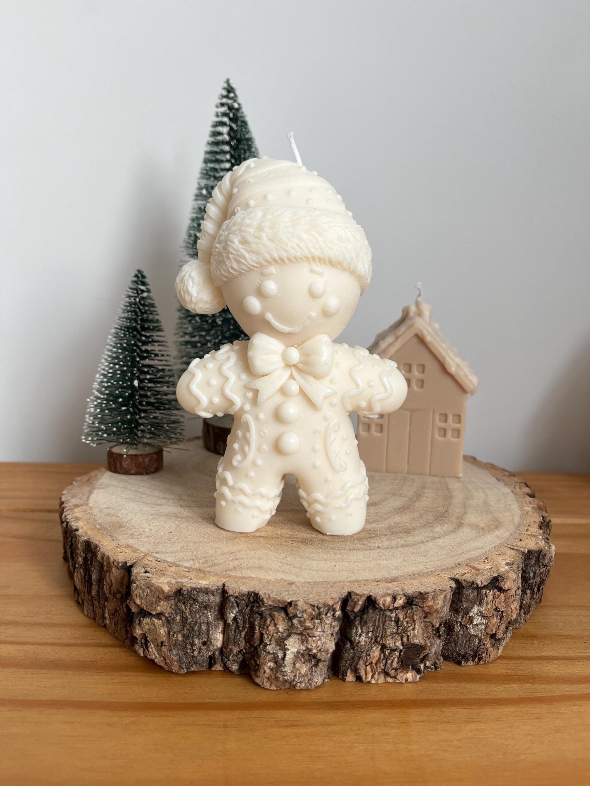 Gingerbread Man Candle