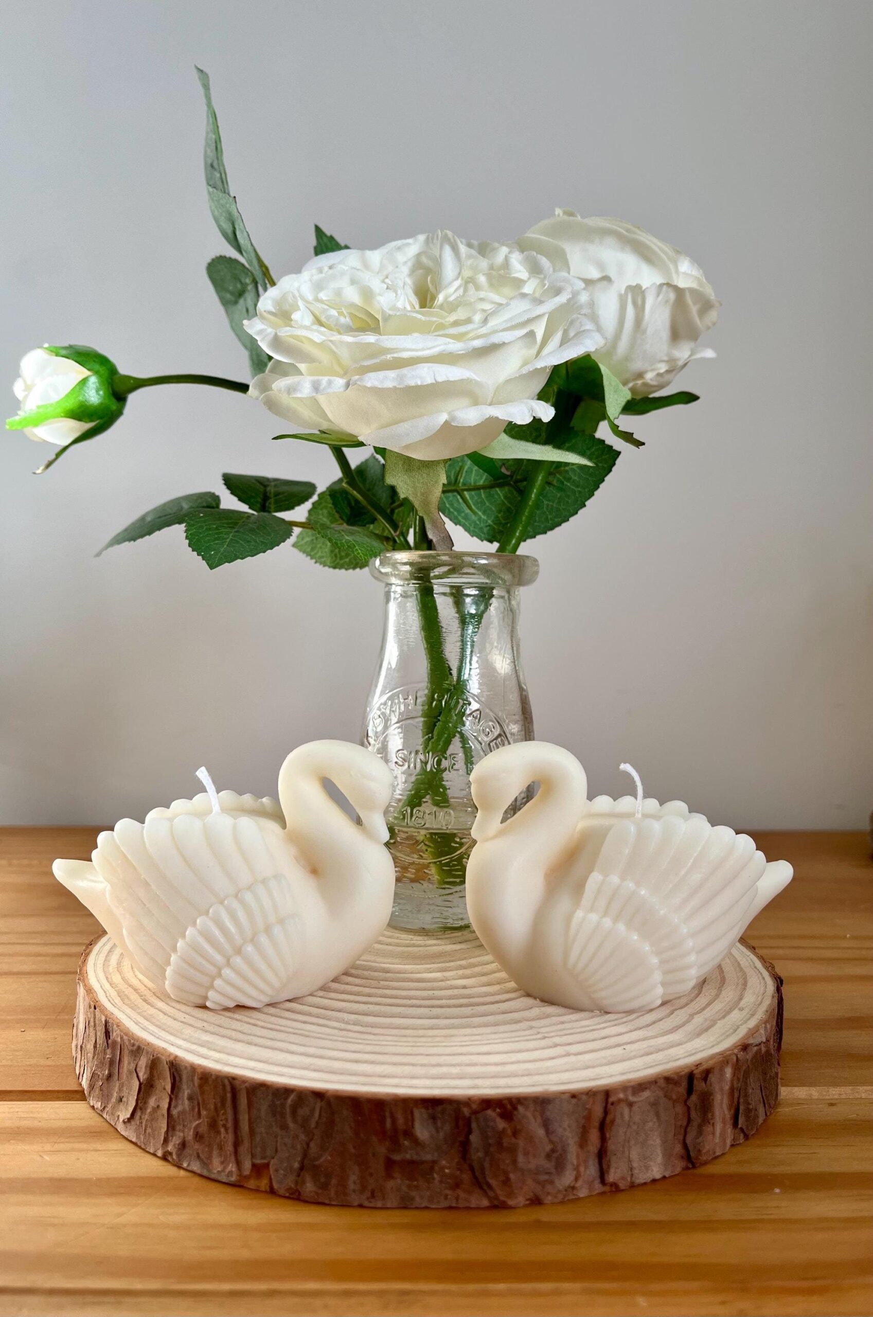 Swan Candle
