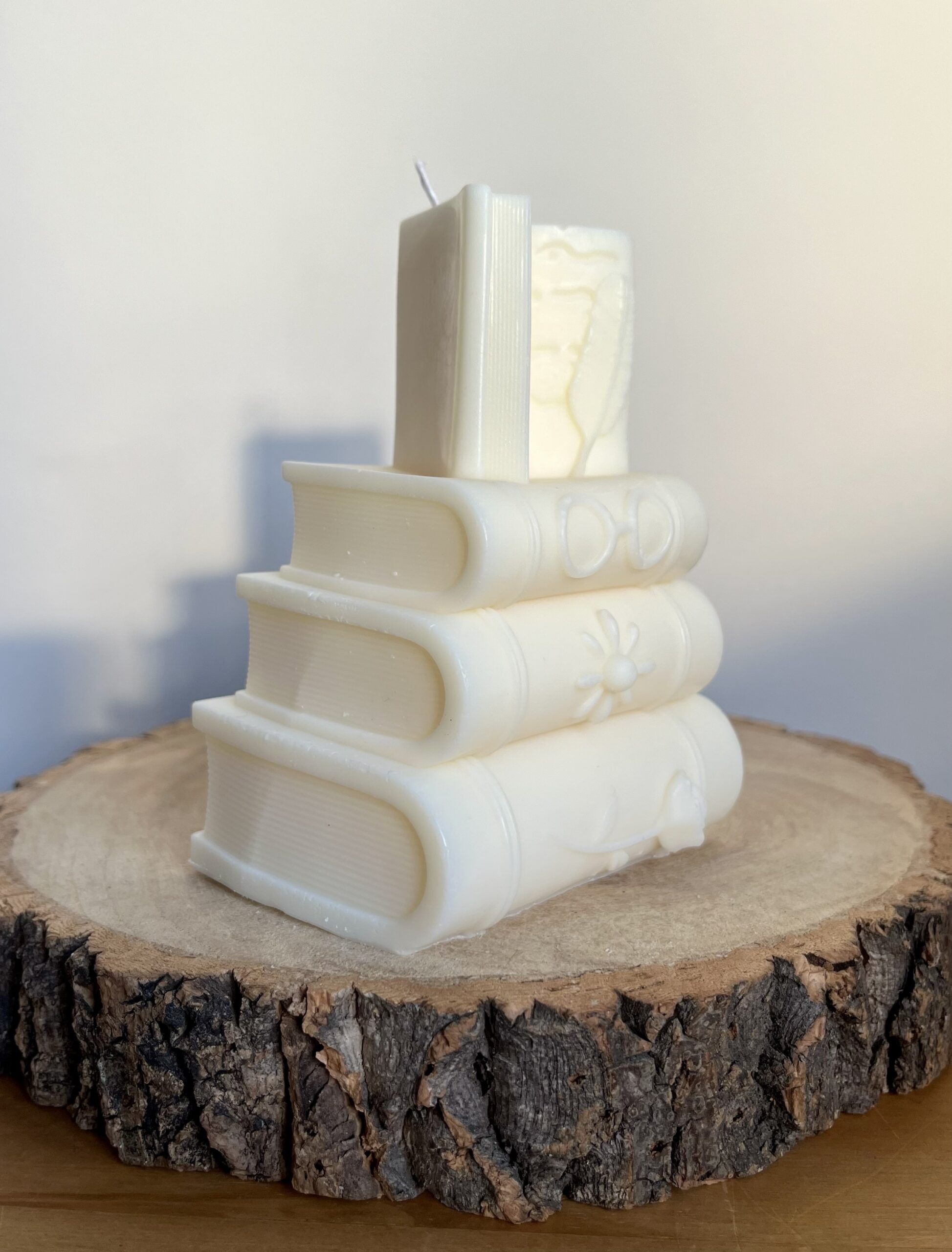 Book Stack Candle - Image 9
