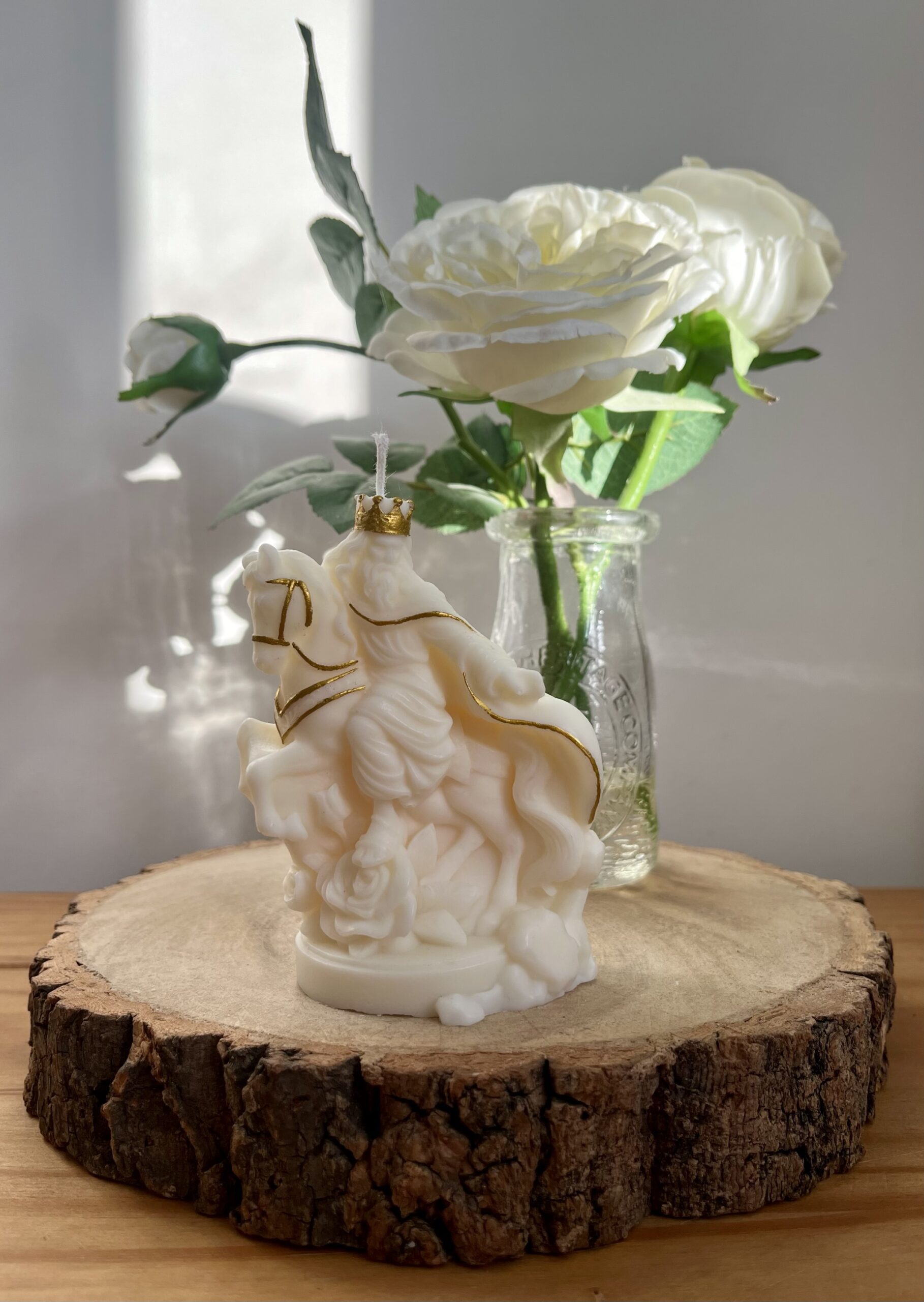 King on Horseback Candle - Image 6