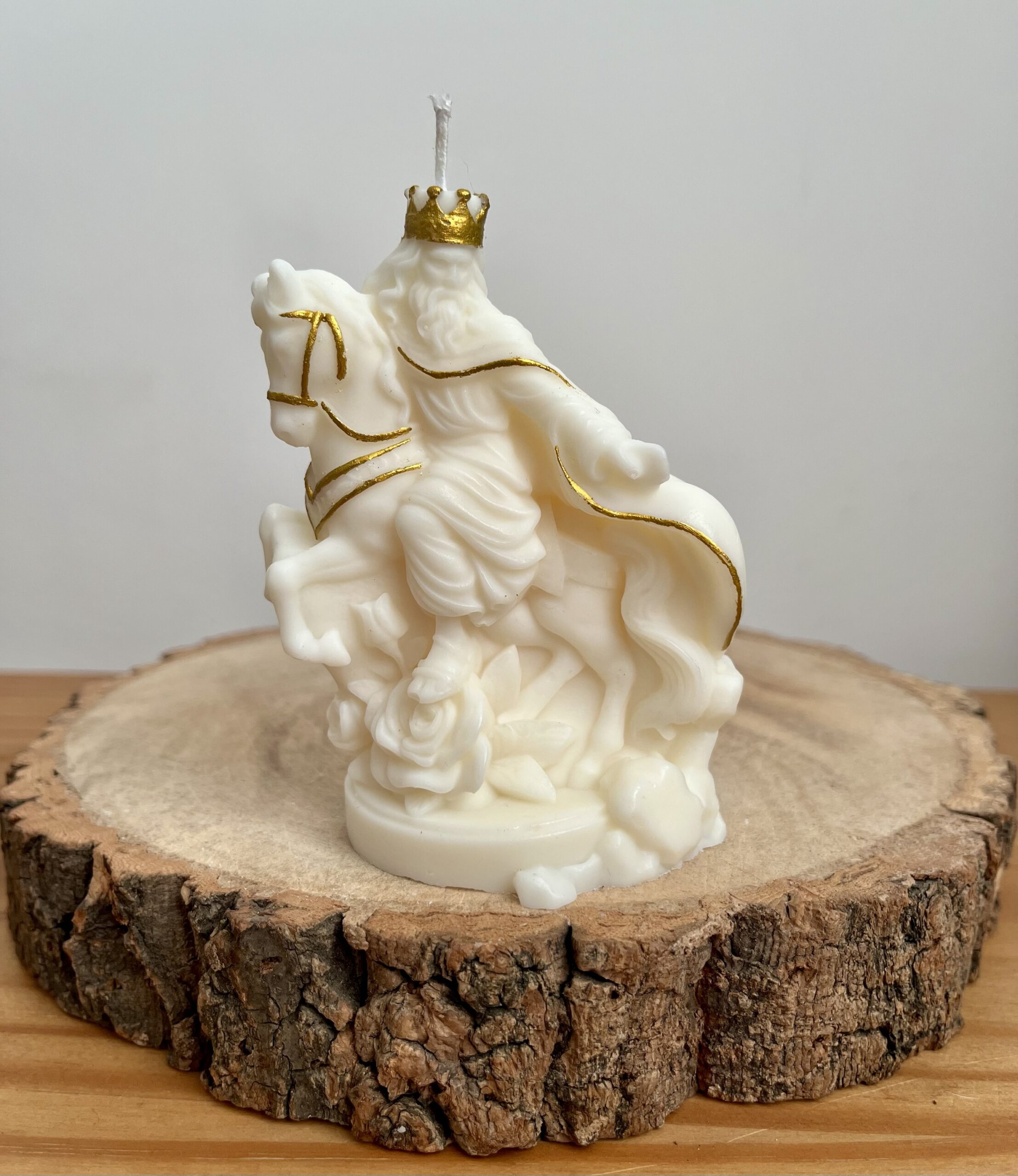 King on Horseback Candle - Image 7