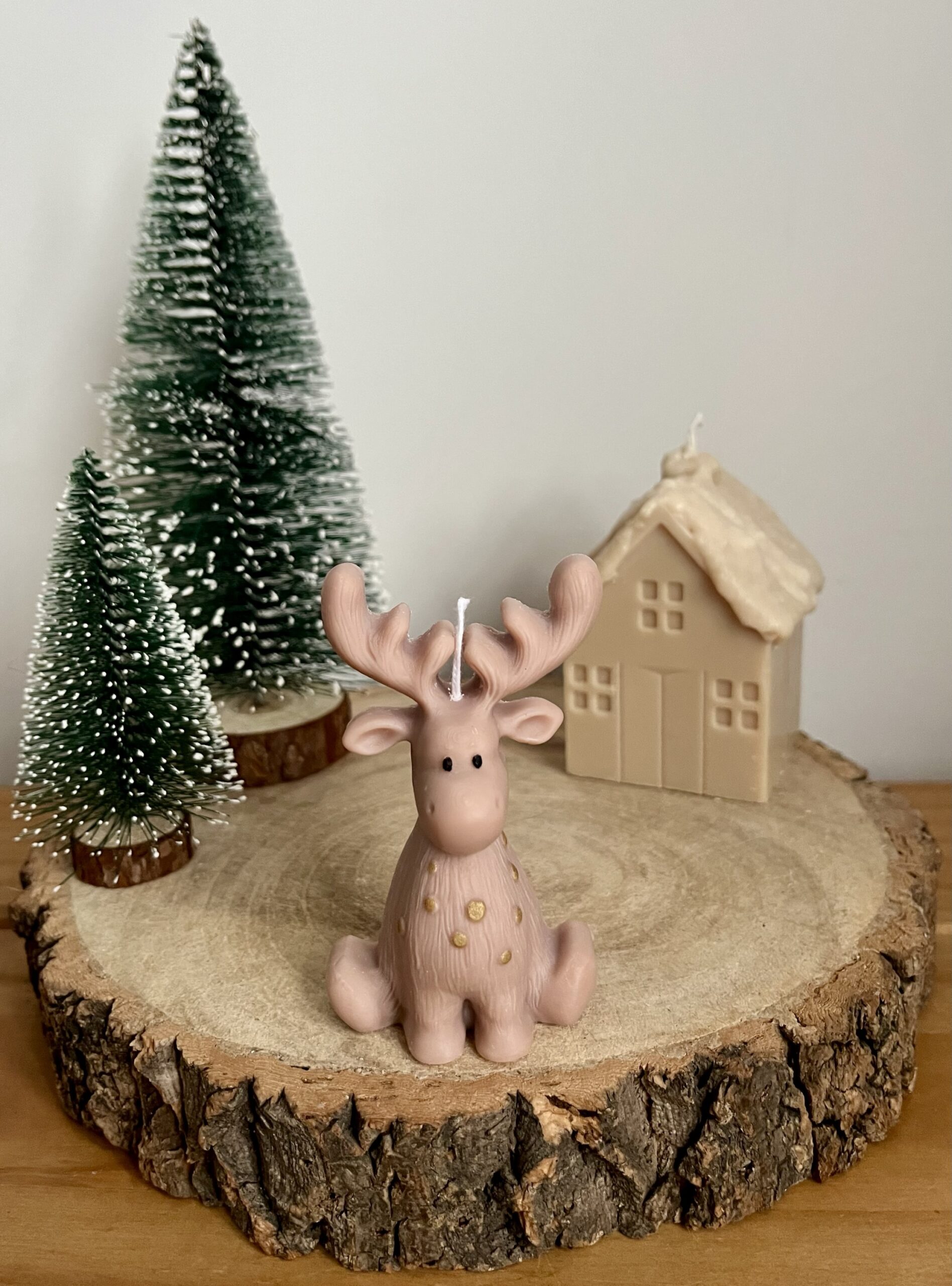 Reindeer Candle - Image 9