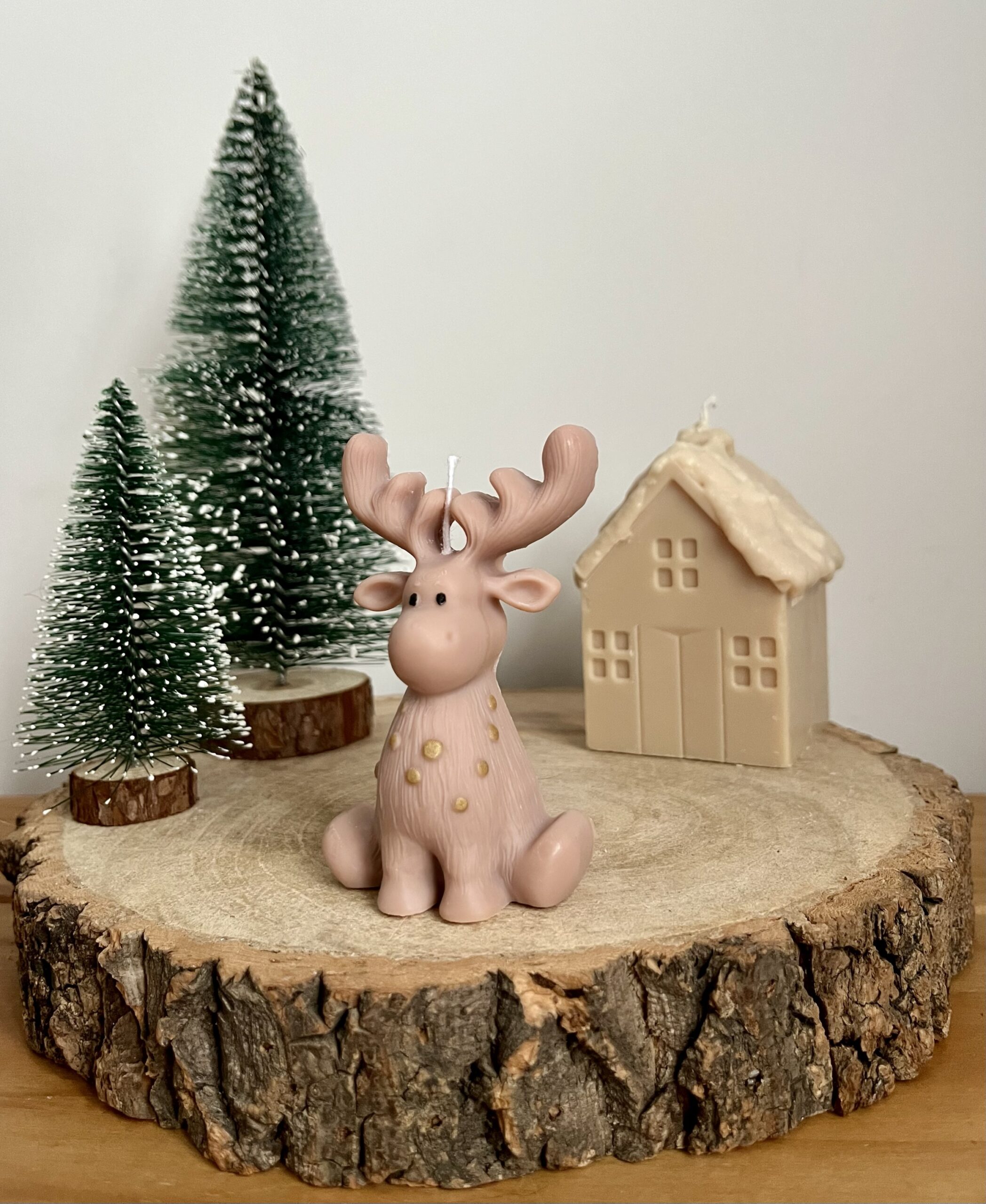 Reindeer Candle - Image 4