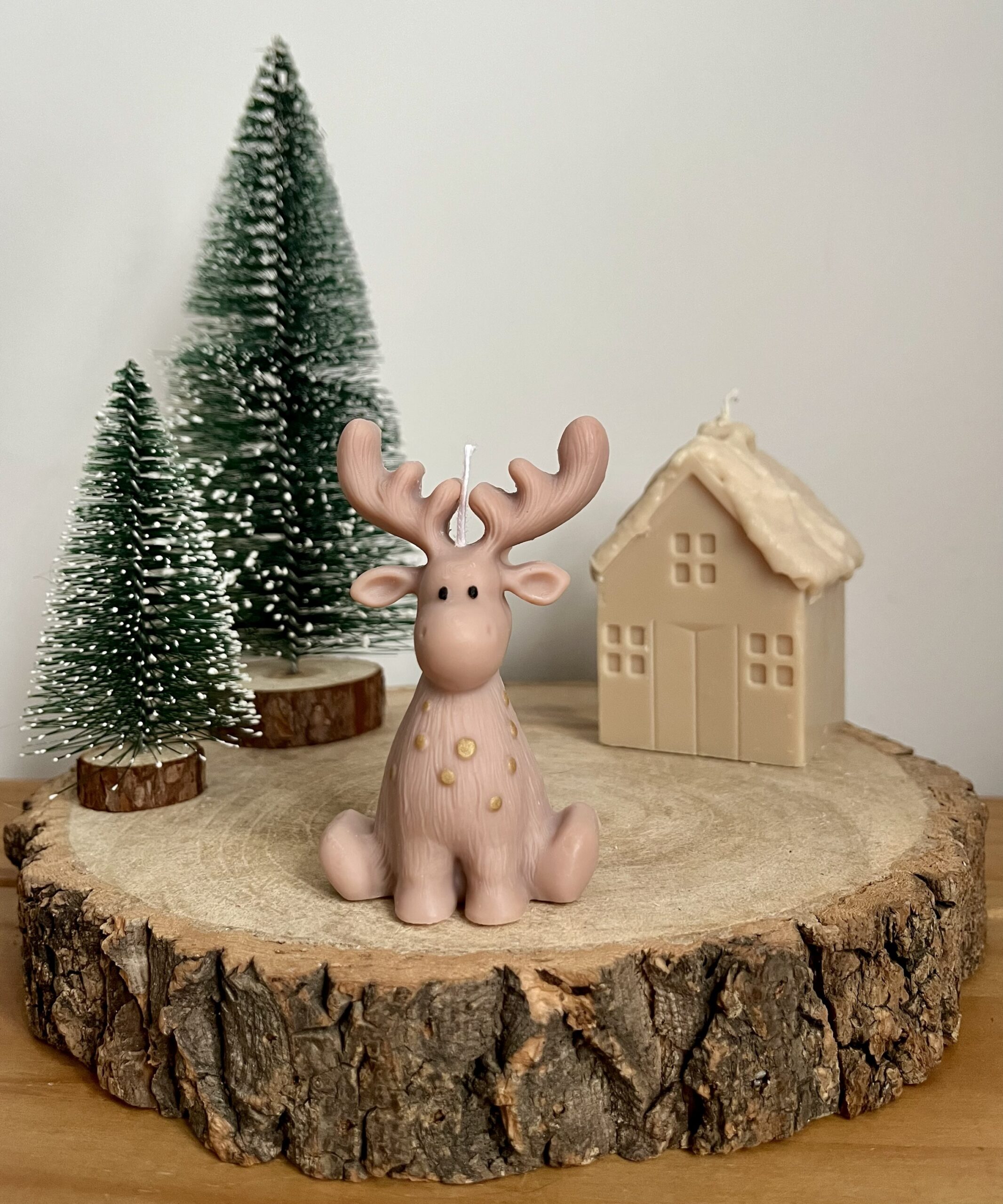 Reindeer Candle - Image 10