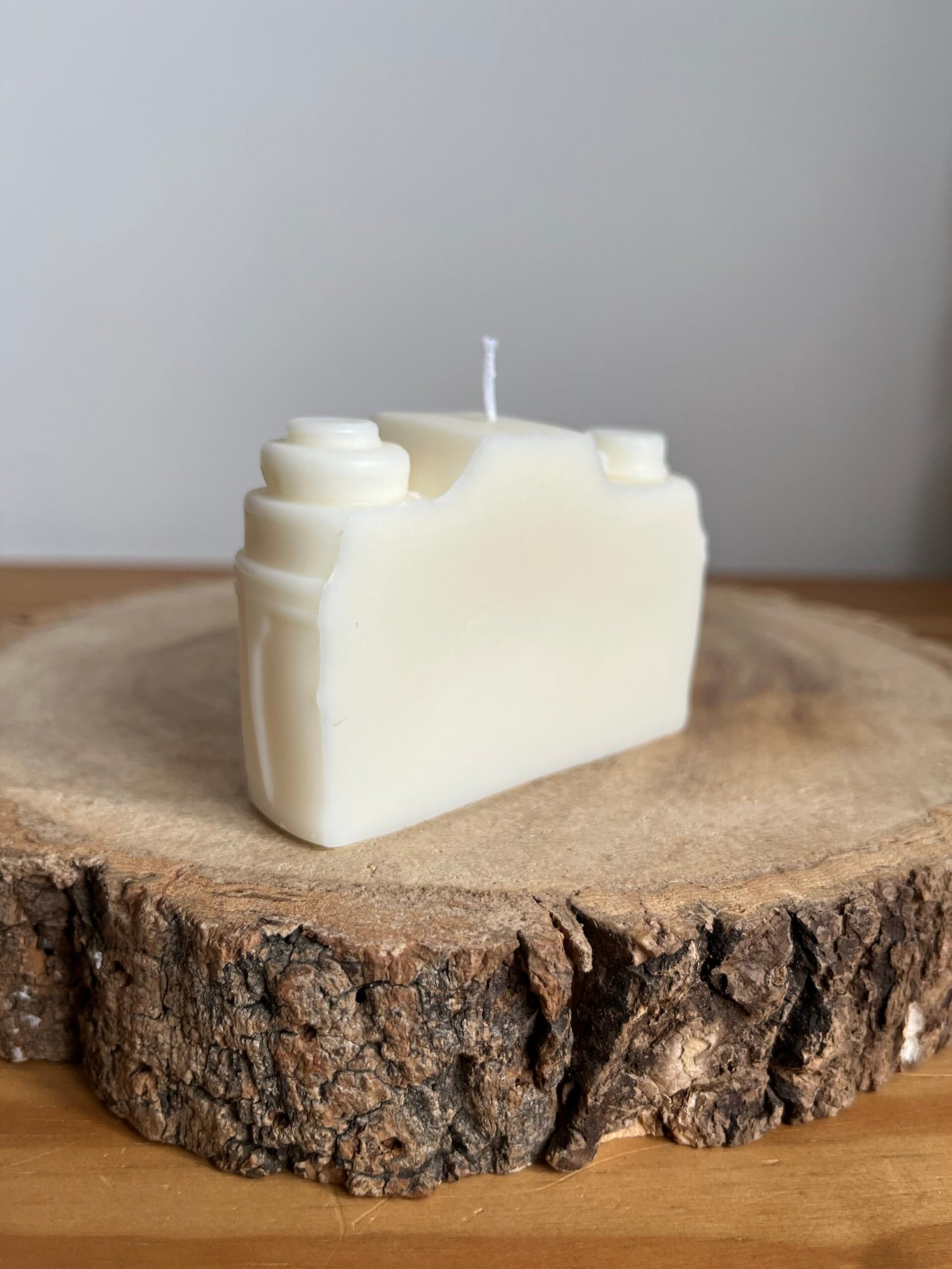 Camera Candle - Image 5
