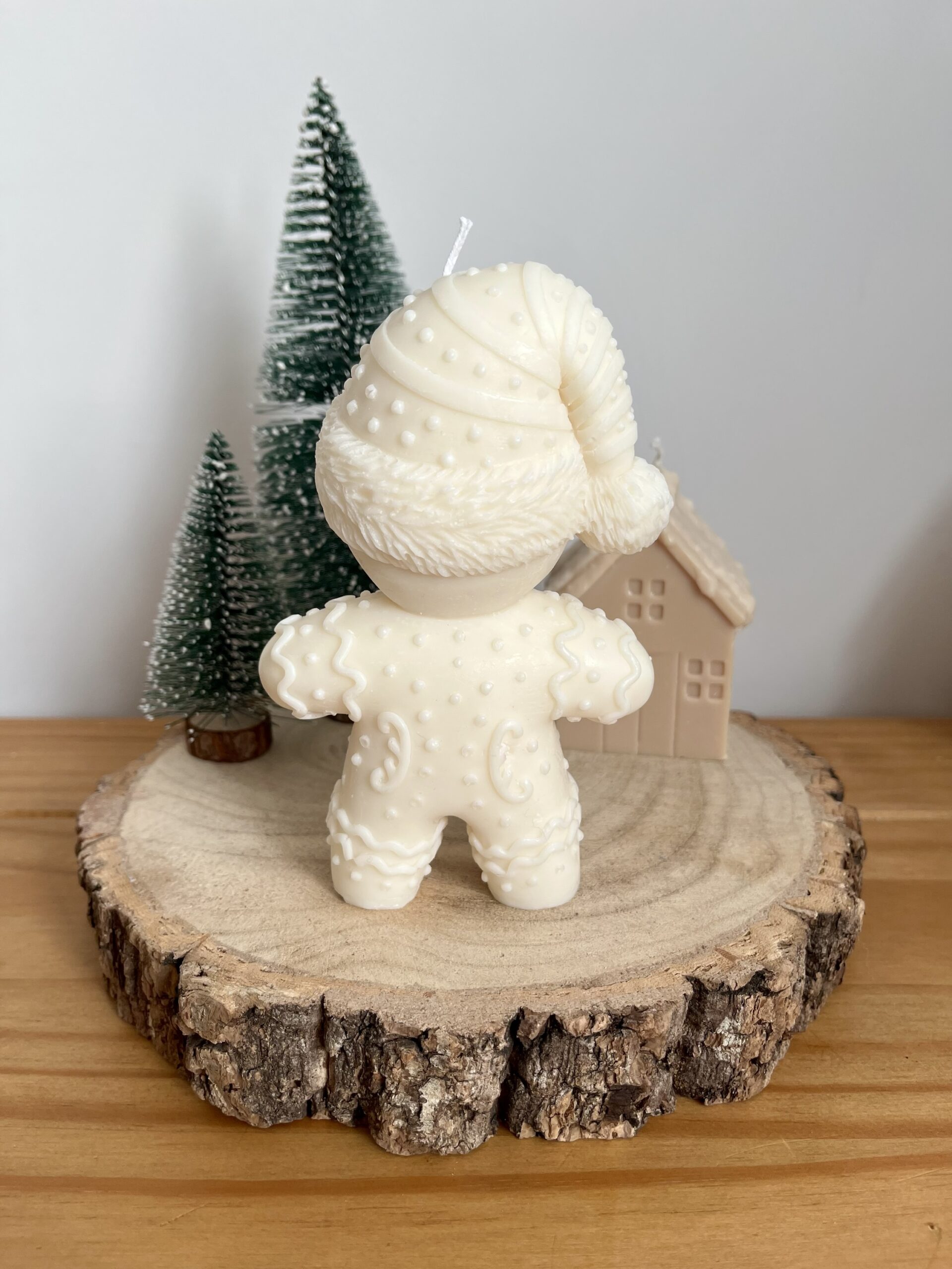 Gingerbread Man Candle - Image 2